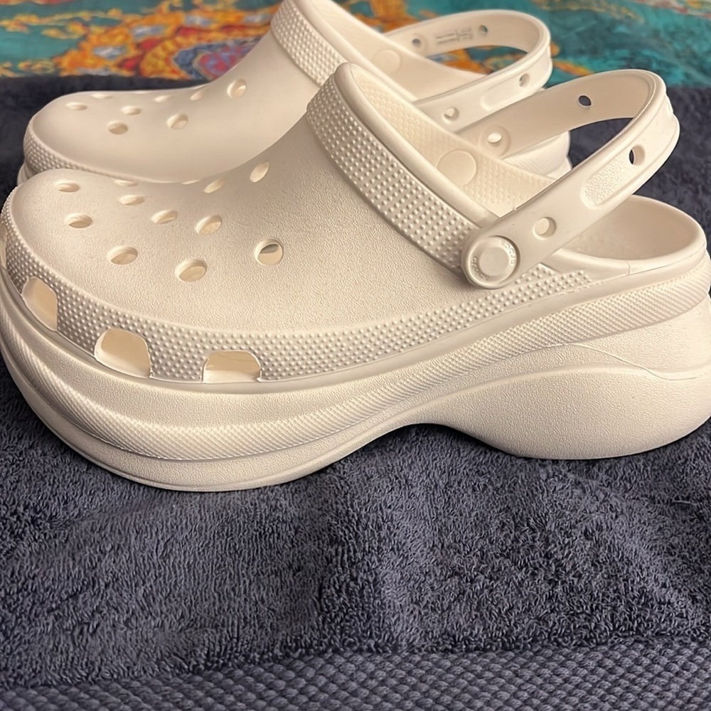 Women’s Crocs - Picture 3 of 6